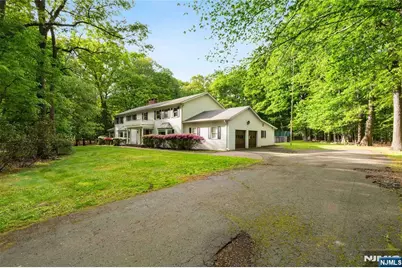 75 Woodcliff Lake Road, Saddle River, NJ 07458 - Photo 8