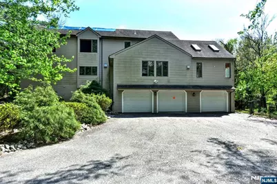 962 Arapaho Trail, Franklin Lakes, NJ 07417 - Photo 16