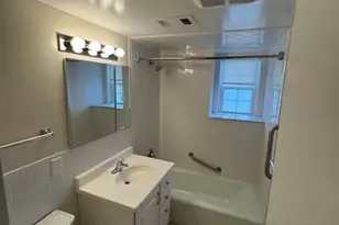 360 Knickerbocker Road 28, Dumont, NJ 07628 - Photo 8