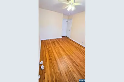 648 Milton Avenue 1st Floor #1st floor, Lyndhurst Township, NJ 07071 - Photo 12