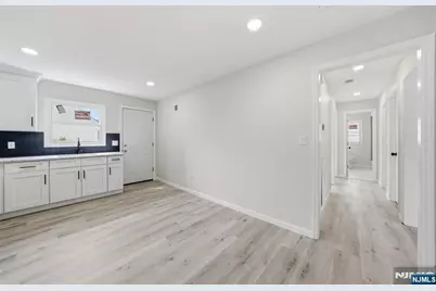 551 Schuyler Avenue, North Arlington, NJ 07031 - Photo 6