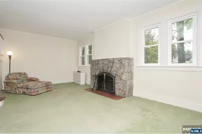 388 Allaire Avenue, Leonia, NJ 07605 - Photo 8