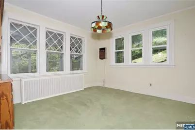 388 Allaire Avenue, Leonia, NJ 07605 - Photo 10