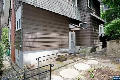 388 Allaire Avenue, Leonia, NJ 07605 - Photo 44
