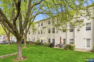 214 Swathmore Dr 2015, Nutley, NJ 07110 - Photo 42