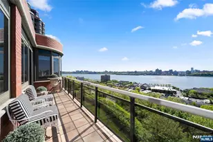 100 Carlyle Dr Vp6, Cliffside Park, NJ 07010 - Photo 14