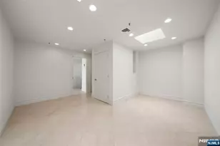 100 Carlyle Dr Vp6, Cliffside Park, NJ 07010 - Photo 24
