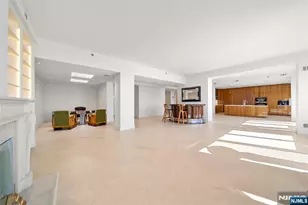 100 Carlyle Dr Vp6, Cliffside Park, NJ 07010 - Photo 16