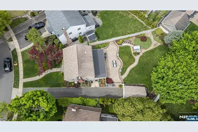 52 Sommer Avenue, Glen Ridge, NJ 07028 - Photo 34
