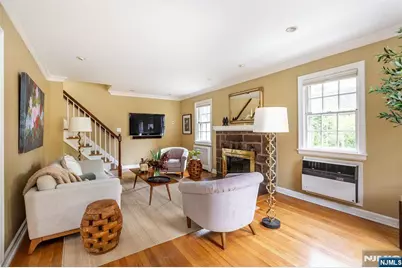 52 Sommer Avenue, Glen Ridge, NJ 07028 - Photo 4