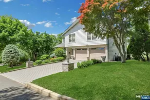 38 Ash St, Englewood Cliffs, NJ 07632 - Photo 2