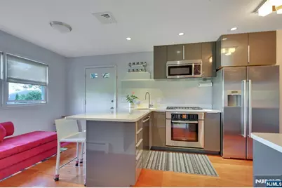 38 Ash Street, Englewood Cliffs, NJ 07632 - Photo 10