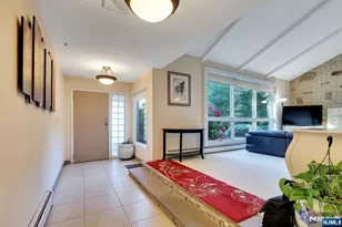 38 Ash St, Englewood Cliffs, NJ 07632 - Photo 8