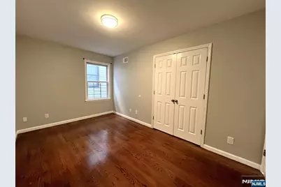 25 Wallis Avenue, Jersey City, NJ 07306 - Photo 8