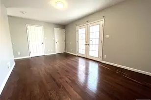 25 Wallis Ave, Jersey City, NJ 07306 - Photo 10