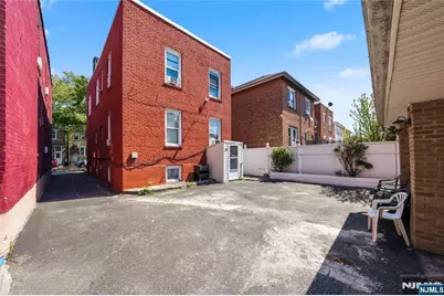 8401 2nd Avenue, North Bergen, NJ 07047 - Photo 14