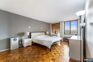 300 Winston Dr 318, Cliffside Park, NJ 07010 - Photo 16