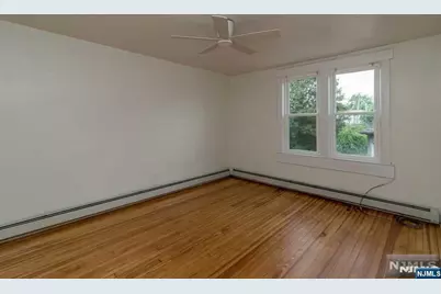 140 W Allendale Avenue 2B #2B, Allendale, NJ 07401 - Photo 4