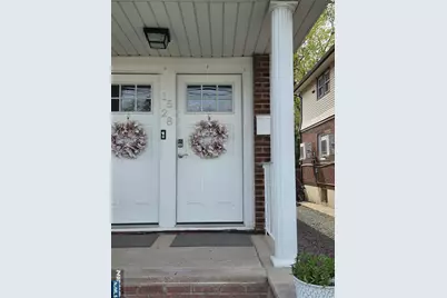 15-28 Parmelee Avenue 2 #2, Fair Lawn, NJ 07410 - Photo 2
