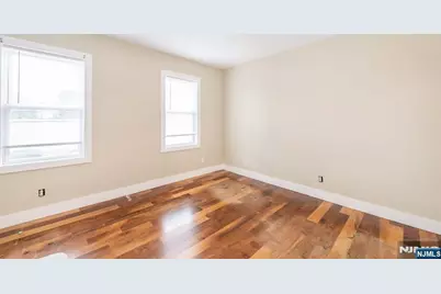 21 Chestnut Street, Garfield, NJ 07026 - Photo 10
