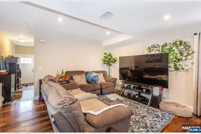 21 Chestnut Street, Garfield, NJ 07026 - Photo 4