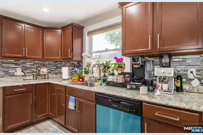 21 Chestnut Street, Garfield, NJ 07026 - Photo 6