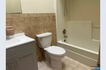 635B Ridge Road B #B, Lyndhurst Township, NJ 07071 - Photo 14