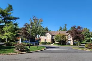 5 Avon Ct B, Chatham, NJ 07928 - Photo 2
