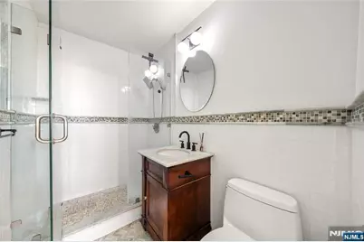 2100 Linwood Avenue 21J #21J, Fort Lee, NJ 07024 - Photo 14