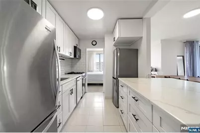 2100 Linwood Avenue 21J #21J, Fort Lee, NJ 07024 - Photo 6