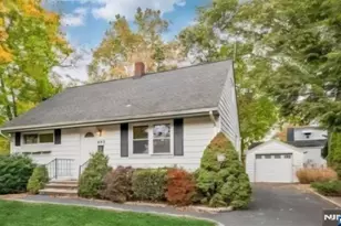 471 Pleasant Ave, Ridgewood, NJ 07450 - Photo 1
