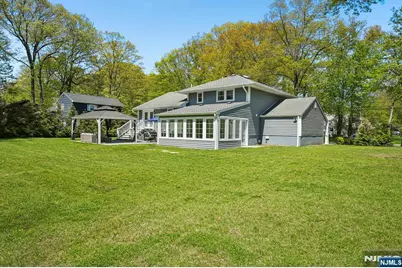 319 James Way, Wyckoff Township, NJ 07481 - Photo 2