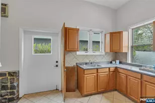 1053 Anderson Ave, Fort Lee, NJ 07024 - Photo 26