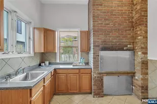 1053 Anderson Ave, Fort Lee, NJ 07024 - Photo 24