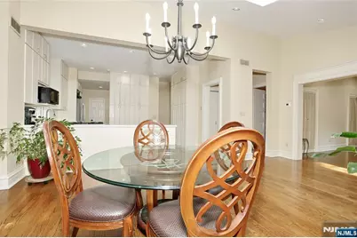 191 Hillside Avenue, Englewood, NJ 07631 - Photo 12