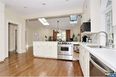 191 Hillside Avenue, Englewood, NJ 07631 - Photo 18