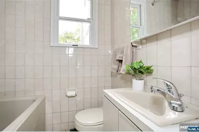 191 Hillside Avenue, Englewood, NJ 07631 - Photo 20