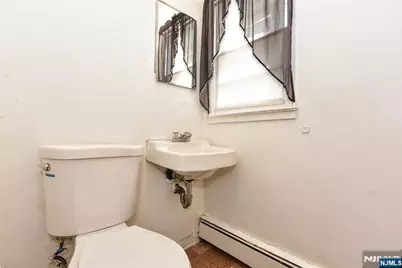 5 Burnside Place, Wayne, NJ 07026 - Photo 28