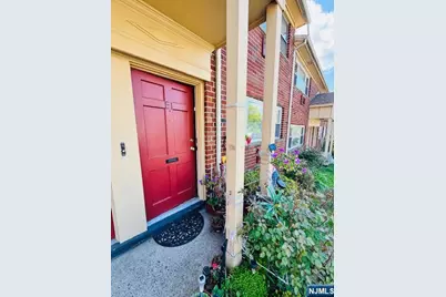 924 Stuyvesant Avenue E1 #E1, Irvington, NJ 07111 - Photo 12