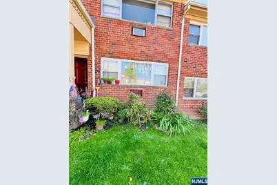 924 Stuyvesant Avenue E1 #E1, Irvington, NJ 07111 - Photo 10