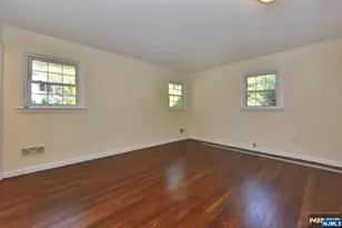 4 Marconi St, Tenafly, NJ 07670 - Photo 6