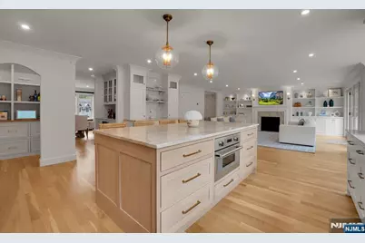 331 Wastena Terrace, Ridgewood, NJ 07450 - Photo 2