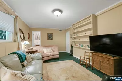 109 Malcolm Road, Mahwah, NJ 07430 - Photo 8
