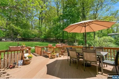 109 Malcolm Road, Mahwah, NJ 07430 - Photo 36