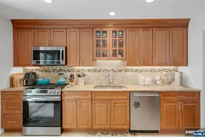109 Malcolm Road, Mahwah, NJ 07430 - Photo 20