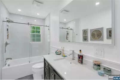 109 Malcolm Road, Mahwah, NJ 07430 - Photo 26