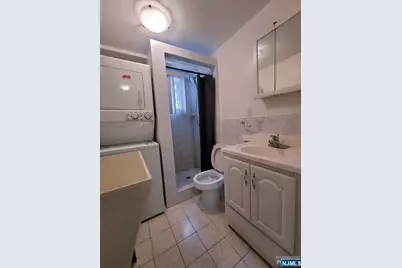 2050 Ellery Avenue A #A, Fort Lee, NJ 07024 - Photo 6
