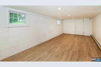 15 Bergen Street, Glen Rock, NJ 07452 - Photo 22