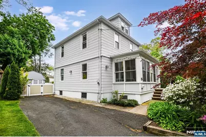 15 Bergen Street, Glen Rock, NJ 07452 - Photo 2