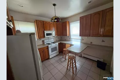 108 S 16th Street 2 #2, East Orange, NJ 07018 - Photo 2